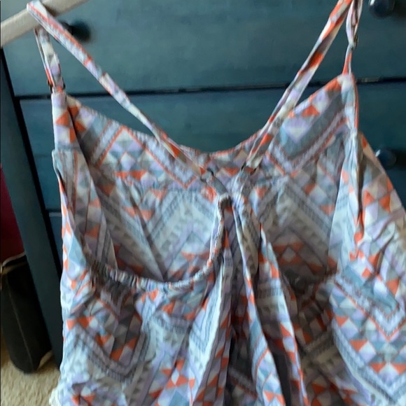 Patterned Romper - Picture 3 of 6